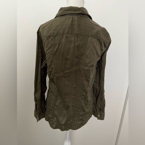 Croft & Barrow Green Lightweight Button Up Shirt Size L - Picture 2 of 7